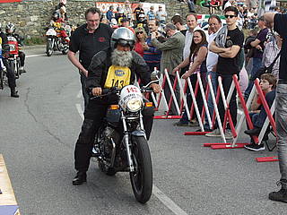 Sepp Neumeier mit Moto Guzzi Monza am Seiberer 2015