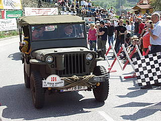 Bernhard Wielke mit Willys Jeep MB am Seiberer 2014